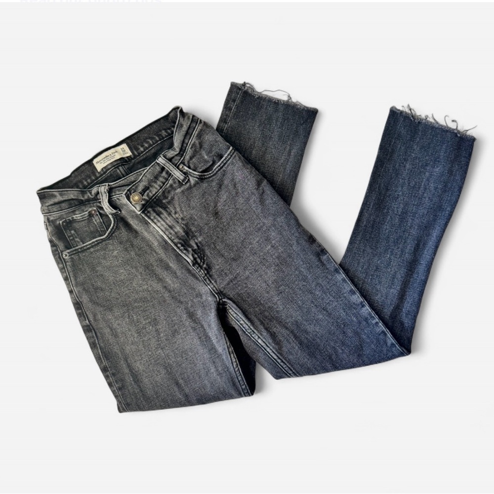 Abercrombie & Fitch | The 90s Slim Straight Ultra High Rise Women’s Jeans